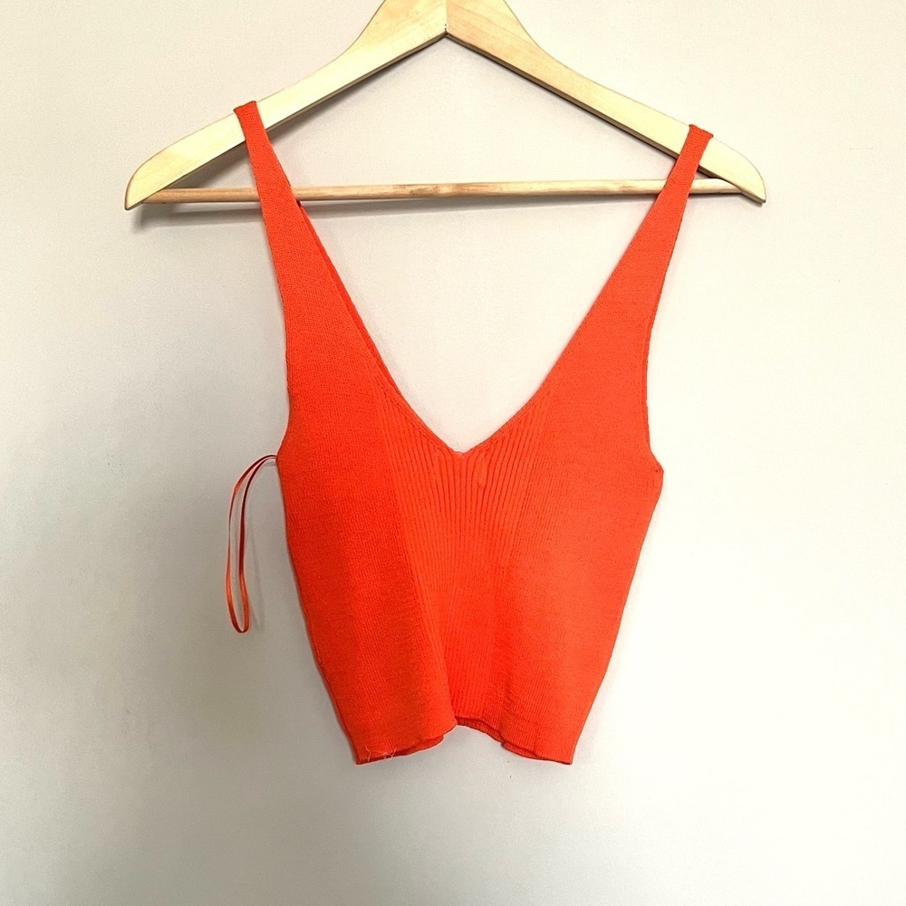 Seek the label ribbed knit crop top